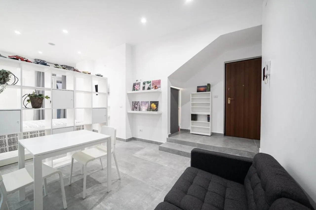 Reyhome Santa Filomena Catânia 0*,